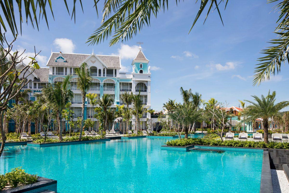 JW Marriott Phu Quoc Emerald Bay Resort & Spa 5*