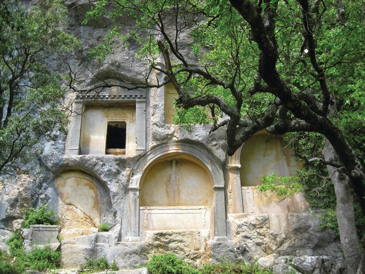 Скальные гробницы в Термессосе